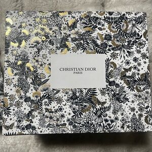 CHRISTIAN DIOR BOX - Exclusive